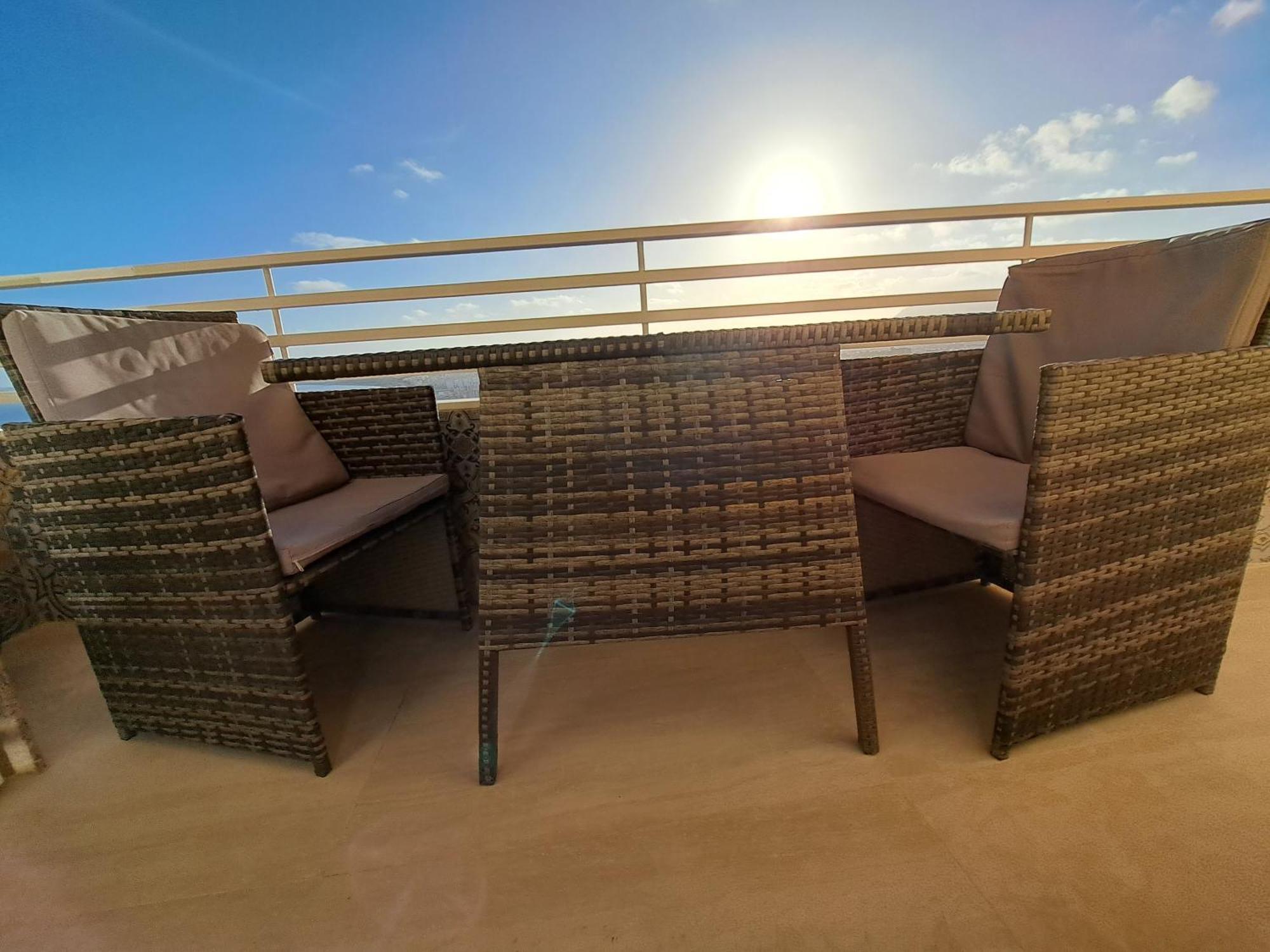 Alicante Skylights Apartments Room photo